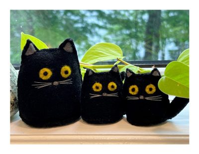 DIY Felt Maud Lewis inspired Three Black Cats Sewing and felting Kit - Image 2